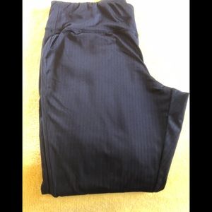 Livi Active Black stripe leggings